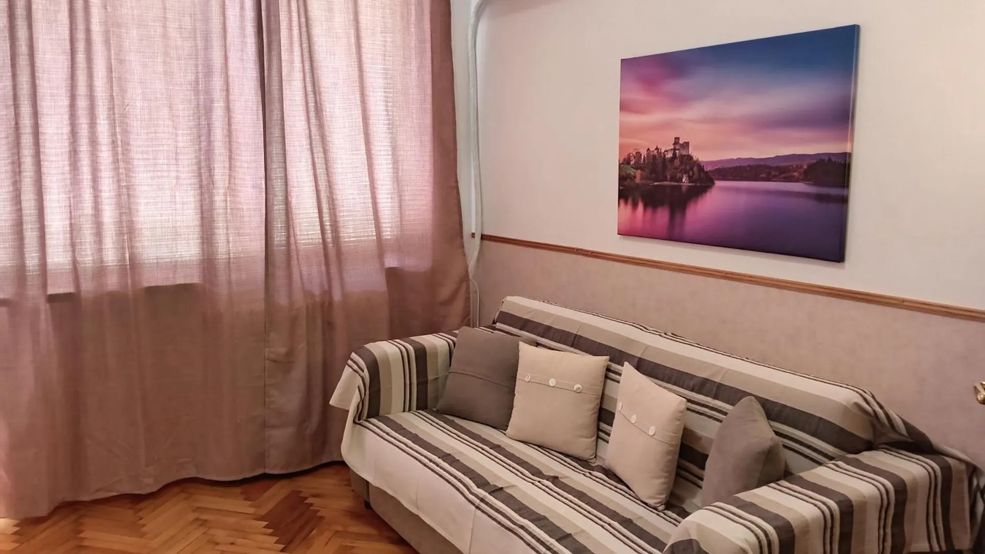 Romantic Bijoux Elegant Suite In Central Sofia アパート